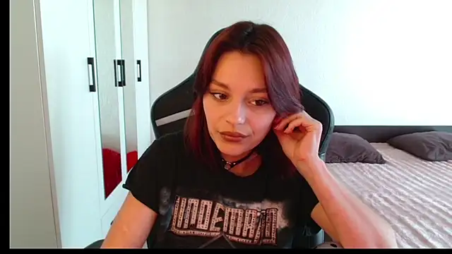 Eva Avea online show from March 2026 09:11:01 AM