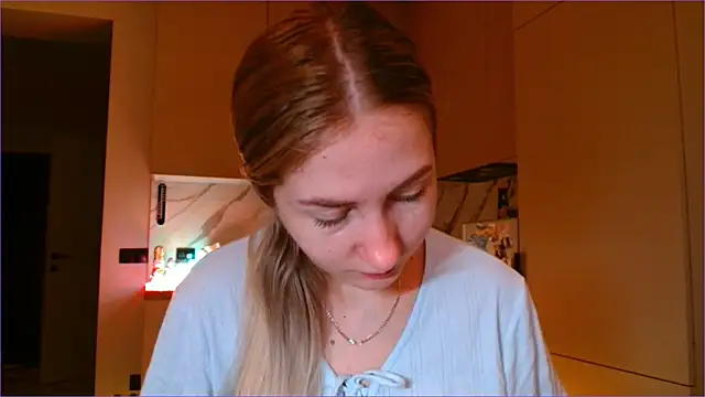 BluueSilk online show from January 2026 06:08:02 AM