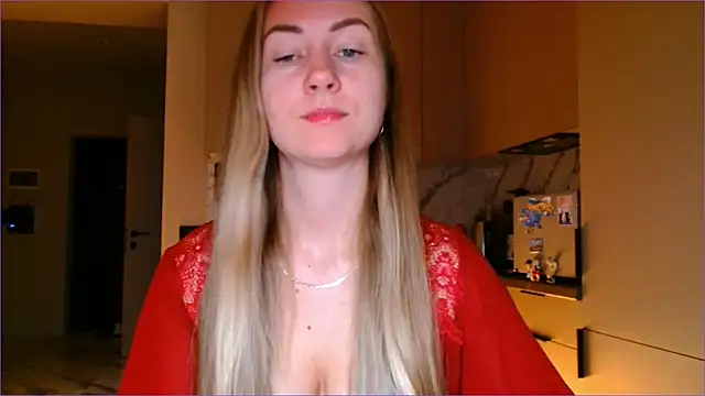 Snapshot of BluueSilk chatting on November 2025 07:42:01 AM BluueSilk online show from November 2025 07:42:01 AM