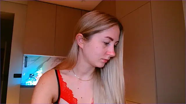 BluueSilk online show from December 2025 06:45:01 AM