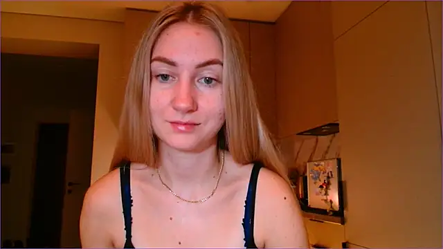 BluueSilk online show from December 2025 06:13:01 AM