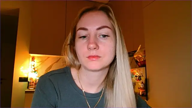 BluueSilk online show from February 2026 06:42:01 AM