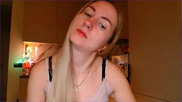 BluueSilk online show from February 2026 06:11:02 AM