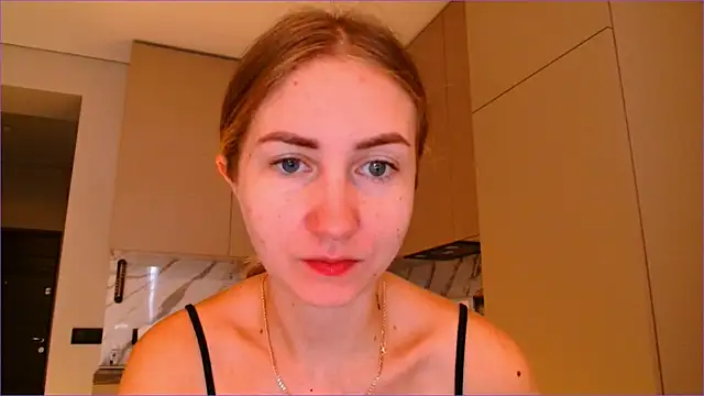 Snapshot of BluueSilk chatting on November 2025 08:14:01 AM BluueSilk online show from November 2025 08:14:01 AM