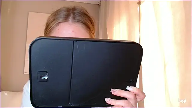 BluueSilk online show from September 2025 06:27:02 AM