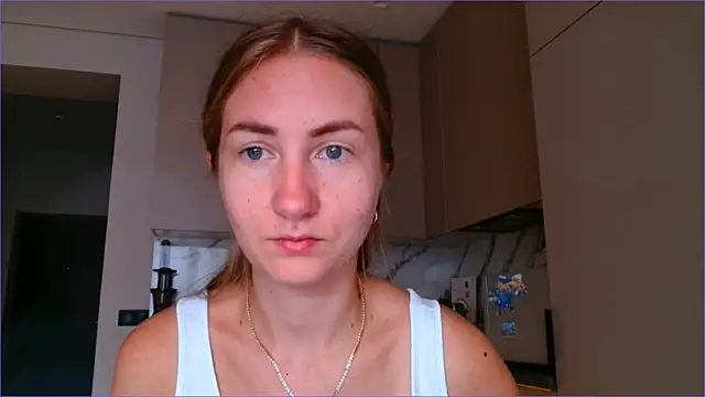 Snapshot of BluueSilk chatting on October 2025 06:03:02 AM BluueSilk online show from October 2025 06:03:02 AM