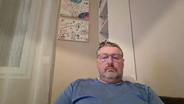 doudou310 online show from March 2026 05:14:01 AM