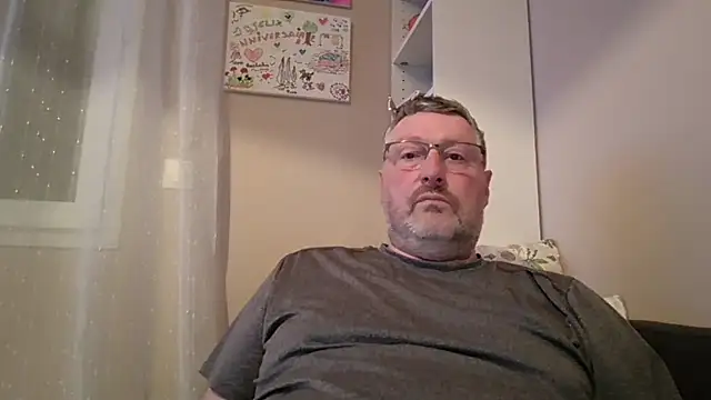 doudou310 online show from April 2026 03:35:02 AM