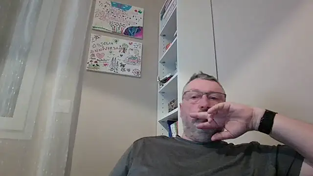 doudou310 online show from March 2026 04:51:01 AM