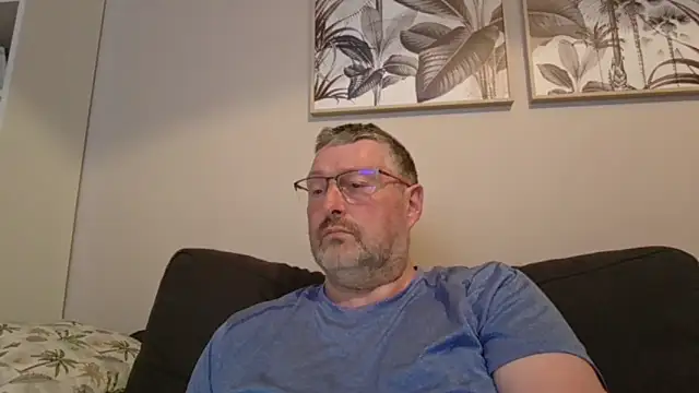 doudou310 online show from March 2026 05:54:01 AM