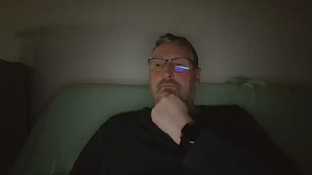 doudou310 online show from April 2026 03:57:01 AM