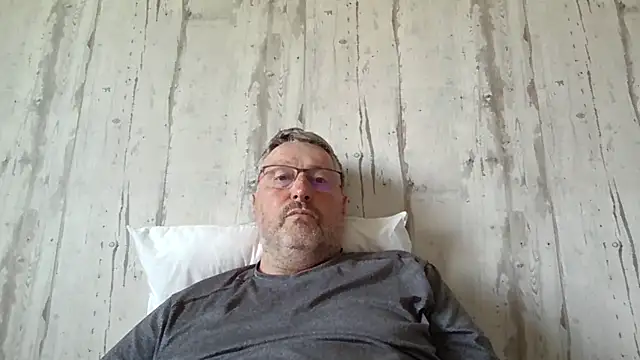 doudou310 online show from April 2026 03:51:01 PM