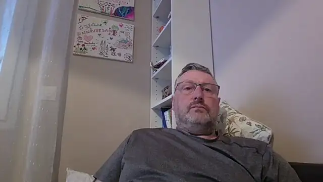 doudou310 online show from March 2026 05:30:02 AM