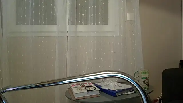 doudou310 online show from April 2026 03:46:02 AM