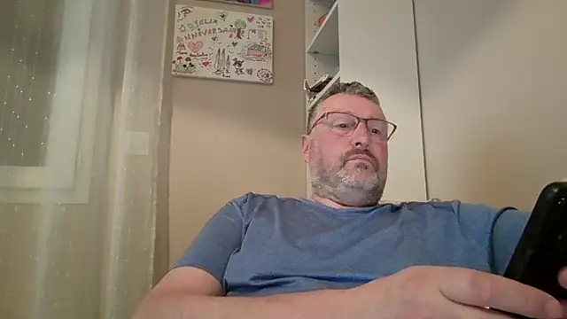 doudou310 online show from March 2026 04:12:01 AM