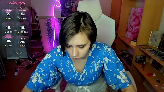 Snapshot of Scarlet_Sirenn chatting on February 2026 08:24:01 AM Scarlet Sirenn online show from February 2026 08:24:01 AM