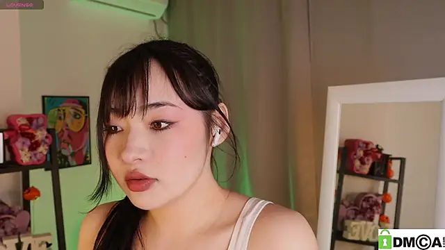 Noiry Vuvez online show from April 2026 08:15:01 PM