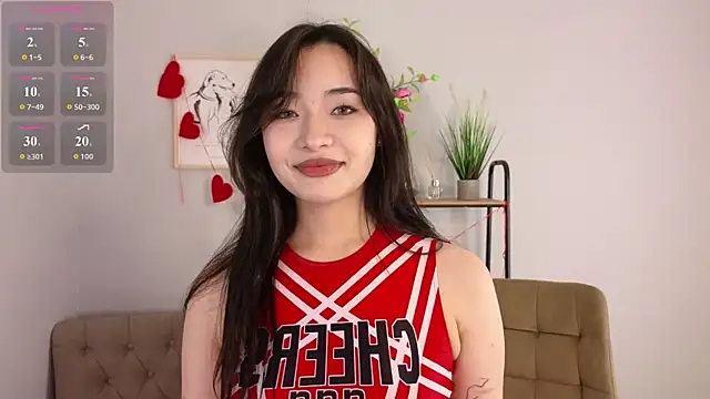 Snapshot of Noiry_Vuvez chatting on June 2026 08:06:02 PM Noiry Vuvez online show from June 2026 08:06:02 PM