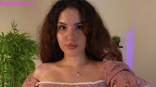 Lili Torin online show from June 2026 10:10:02 AM