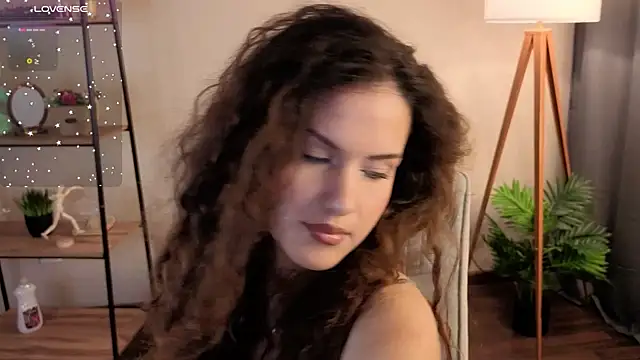 Lili Torin online show from July 2026 08:14:01 AM