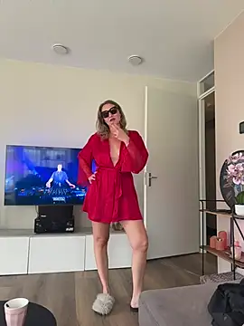 hottogetherNL online show from July 2026 12:23:01 PM