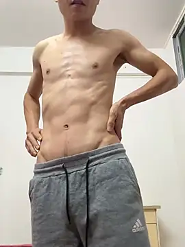 holl110 online show from February 2026 04:50:01 PM