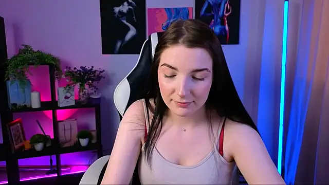 AliceChanel online show from April 2026 09:27:01 AM