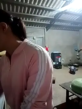 l kiss online show from March 2026 12:01:01 PM