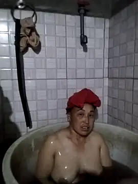 Snapshot of Tina-beo chatting on February 2026 12:14:02 PM Tina-beo online show from February 2026 12:14:02 PM