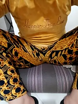 Mrjana89six online show from April 2026 04:15:02 PM