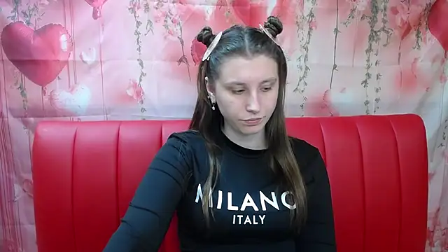 Snapshot of LilianaShine chatting on May 2026 10:36:01 AM LilianaShine online show from May 2026 10:36:01 AM