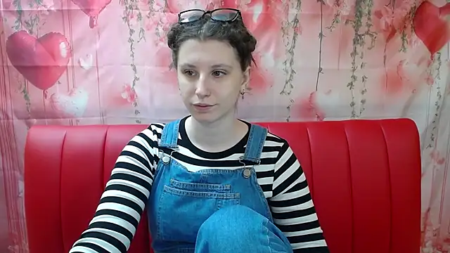 LilianaShine online show from April 2026 05:09:01 AM