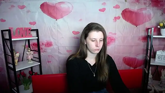 LilianaShine online show from February 2026 12:24:01 PM