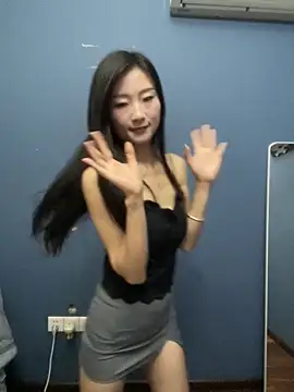 XiaoGui10 online show from April 2026 01:24:02 PM