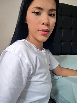 Luucia 09 online show from February 2026 07:33:01 PM