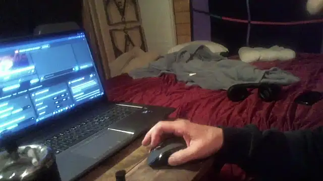 2 4 YOU online show from March 2026 08:21:02 PM