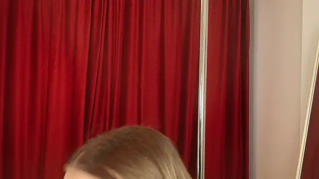 Snapshot of Angel-Kisss chatting on February 2026 05:07:01 AM Angel-Kisss online show from February 2026 05:07:01 AM