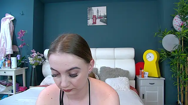 Snapshot of Angel-Kisss chatting on March 2026 05:19:02 AM Angel-Kisss online show from March 2026 05:19:02 AM