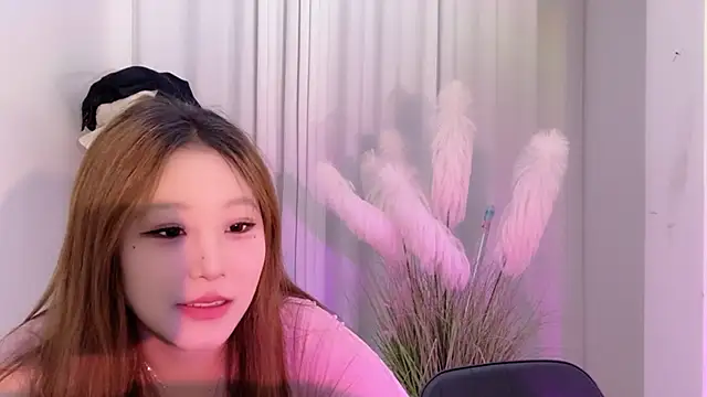 SM JIAJIA ZL online show from March 2026 05:48:01 PM