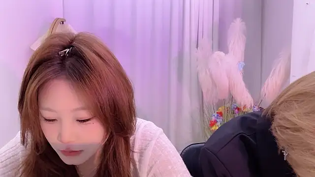 SM JIAJIA ZL online show from April 2026 03:51:02 PM