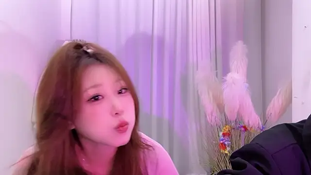 SM JIAJIA ZL online show from March 2026 06:20:02 PM