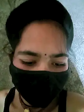 Sunali Bendre online show from April 2026 04:19:02 AM