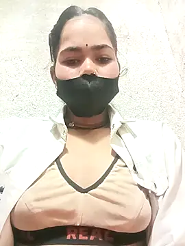 Sunali Bendre online show from April 2026 01:08:01 AM