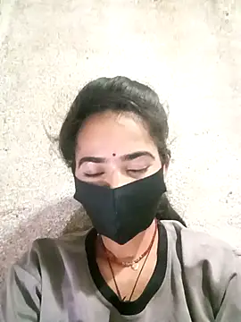 Sunali Bendre online show from February 2026 02:50:02 PM