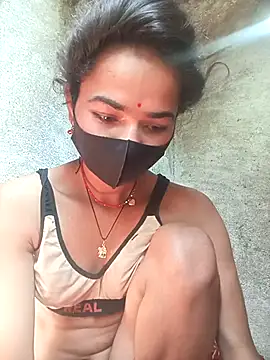 Sunali Bendre online show from March 2026 05:08:02 AM