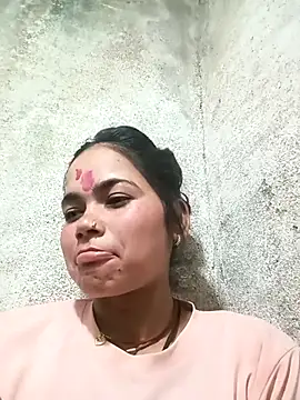 Sunali Bendre online show from March 2026 02:16:01 PM