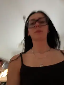 Snapshot of alibi_room chatting on May 2026 03:21:01 PM alibi room online show from May 2026 03:21:01 PM
