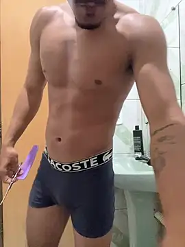 menoquarenta online show from April 2026 12:17:01 AM