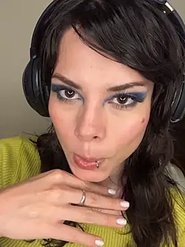 Isalove99 online show from February 2026 05:27:02 AM