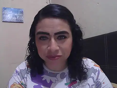 Snapshot of DalilahMx chatting on February 2026 05:43:01 PM DalilahMx online show from February 2026 05:43:01 PM